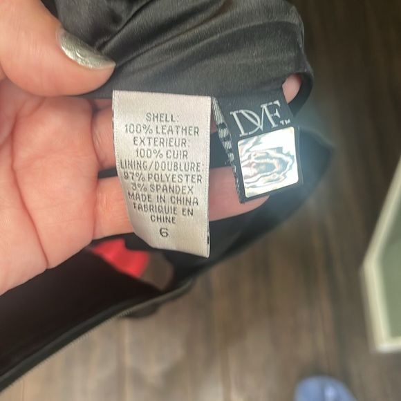 Beautiful thin 100%. Leather hardly used great almost new condition - Picture 4 of 7